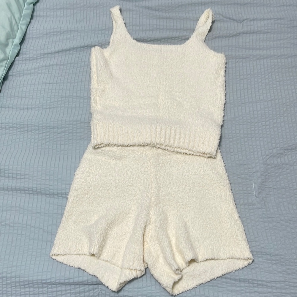 Skims cozy set
